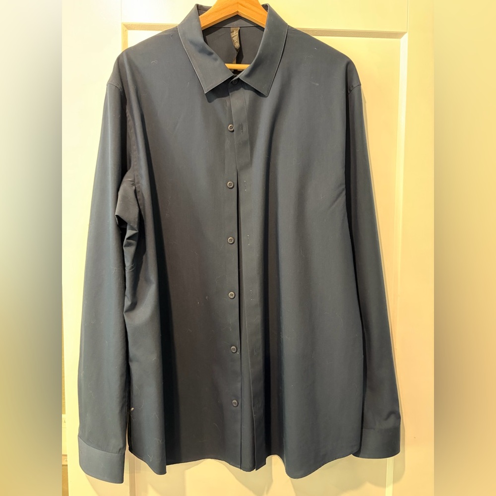 lululemon athletica Men's Dark Blue Button-Down Dress Shirt